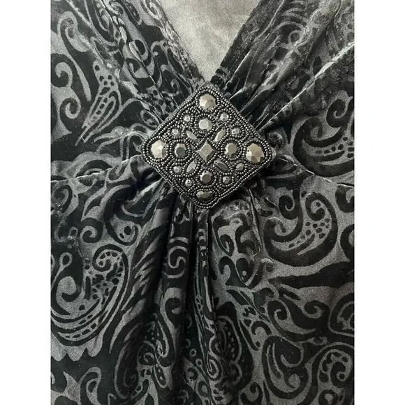 Y2K Clothing Co by Notations black bejeweled top size L. - Picture 8 of 8